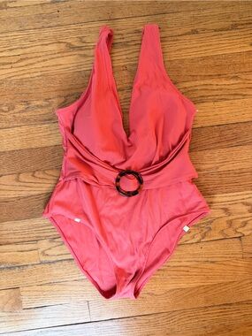 Summersalt Ribbed Belted Backflip
 One Piece Swimsuit Coral Pink Tortoise Ring
